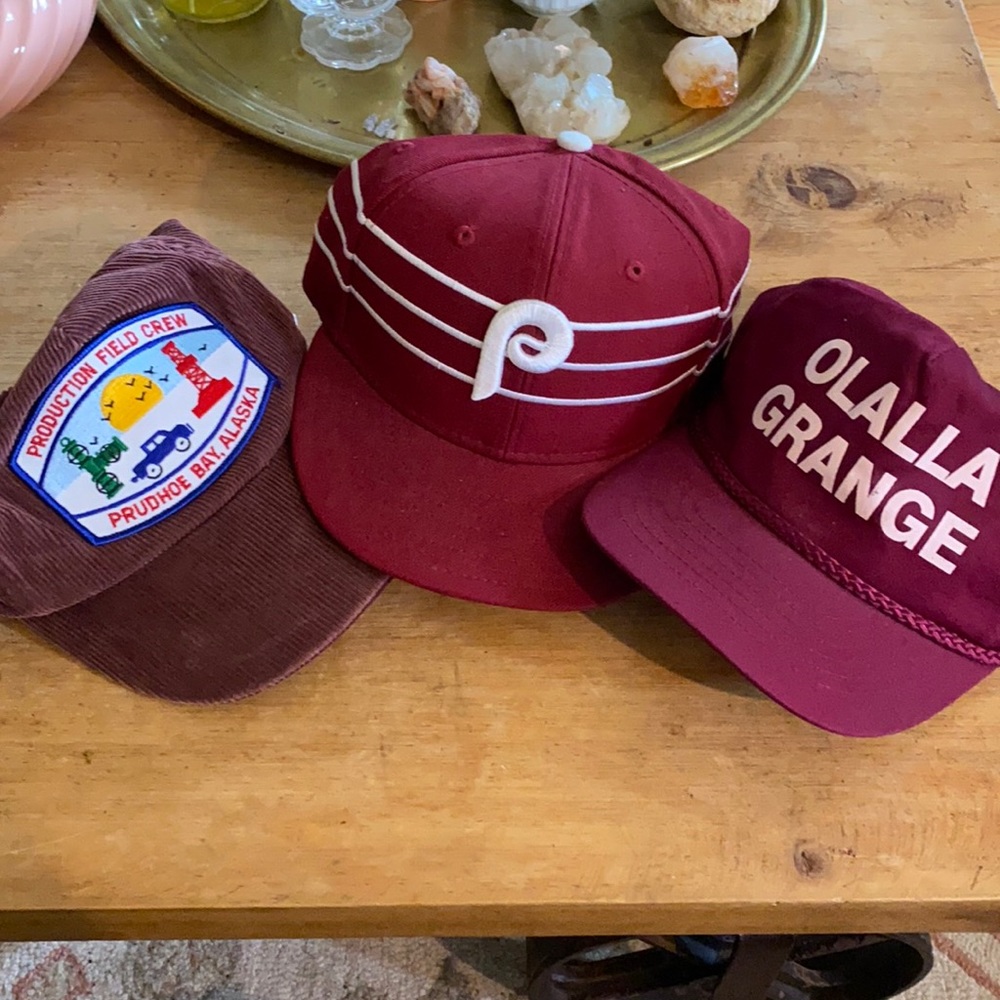 Maroon Hat Starter Pack! - image 1